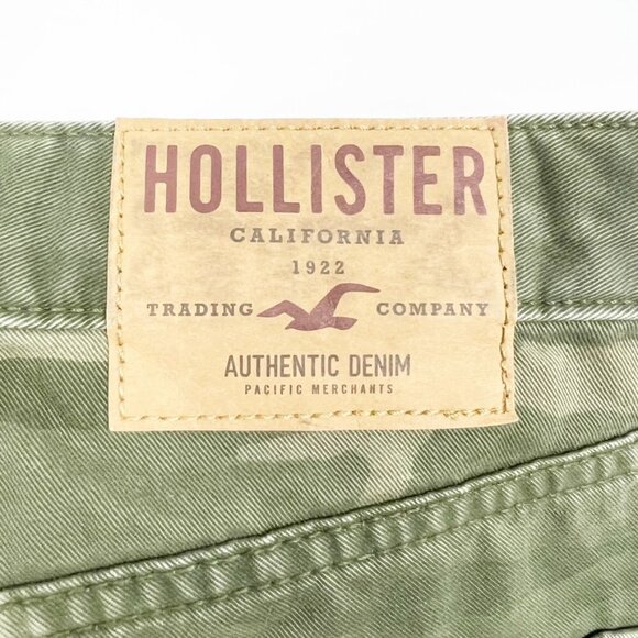 Hollister Button-Fly Slim Straight Leg Camouflage Jeans. Green. 32 x 34 - Picture 4 of 15